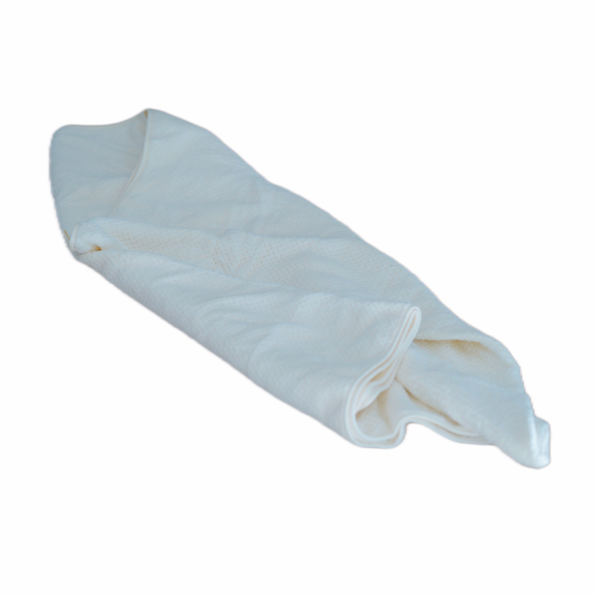 comfort and versatility with the Pineapple Grid Large Bath Towel. Measuring 170cm x 90cm and weighing only 500g, this lightweight towel is made from soft coral fleece , offering a plush, gentle touch on the skin. 